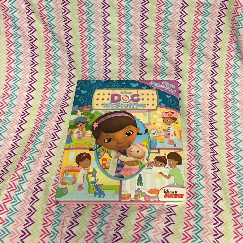 Doc. McStuffin hide and seek